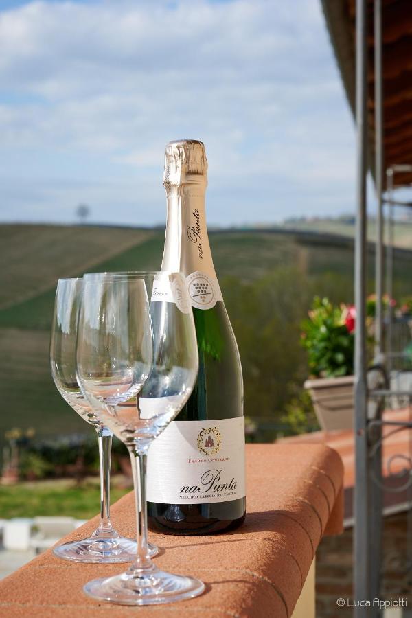 Agriturismo Cascina Sciulun Monforte dʼAlba Eksteriør bilde