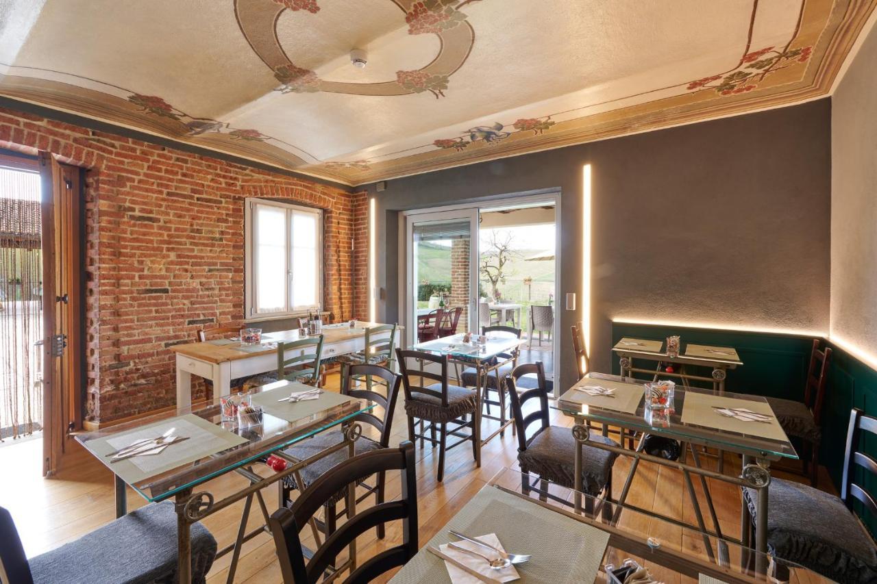 Agriturismo Cascina Sciulun Monforte dʼAlba Eksteriør bilde